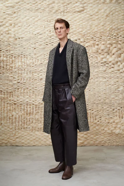 Look 15